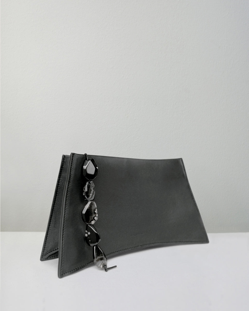G21 - Pochette en cuir noir et pierre