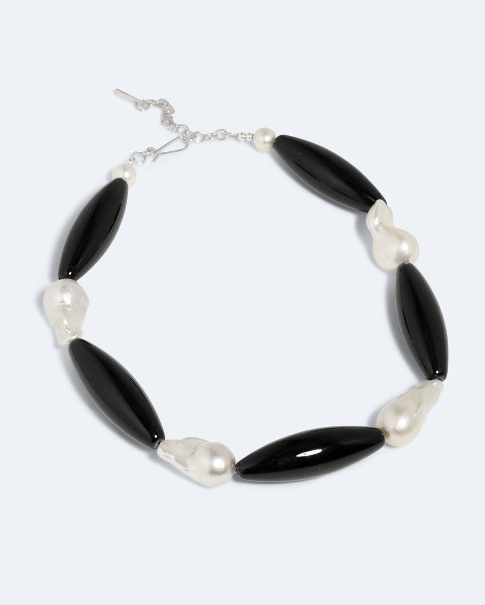H93 - Boucles d'oreilles en résine verte et argent recyclé