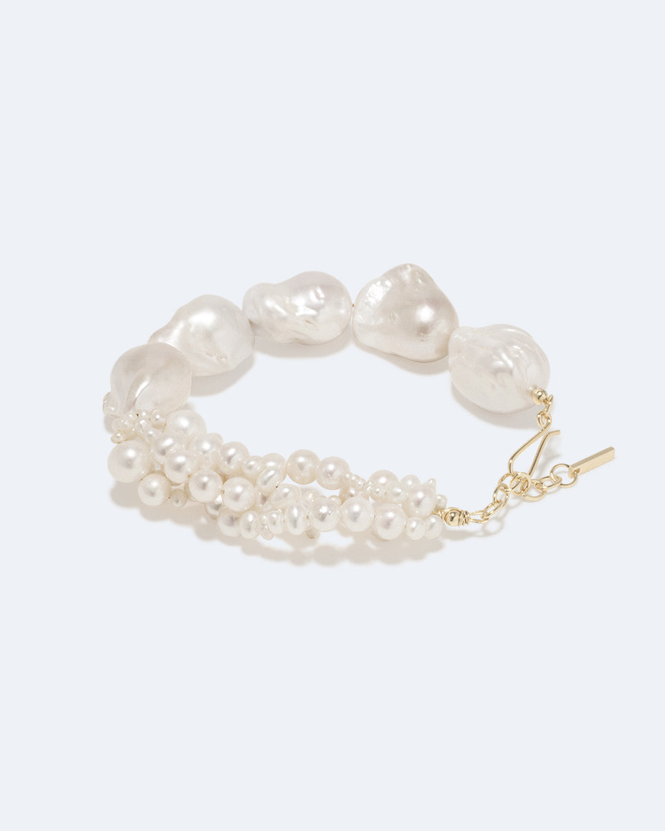 Parade of Possibilities - Pearl and Gold Plated Bracelet