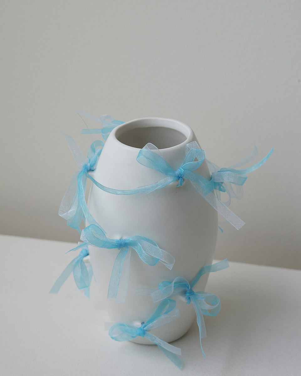 Pearly Pearl - Small Vase In Matte White w/ Organza Ribbon