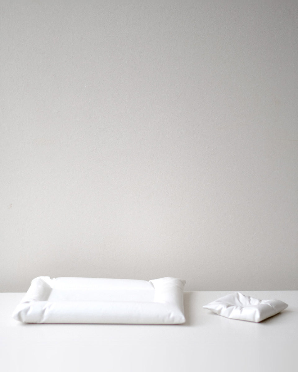 Plush III - Ceramic Cushion Tray in Matte White