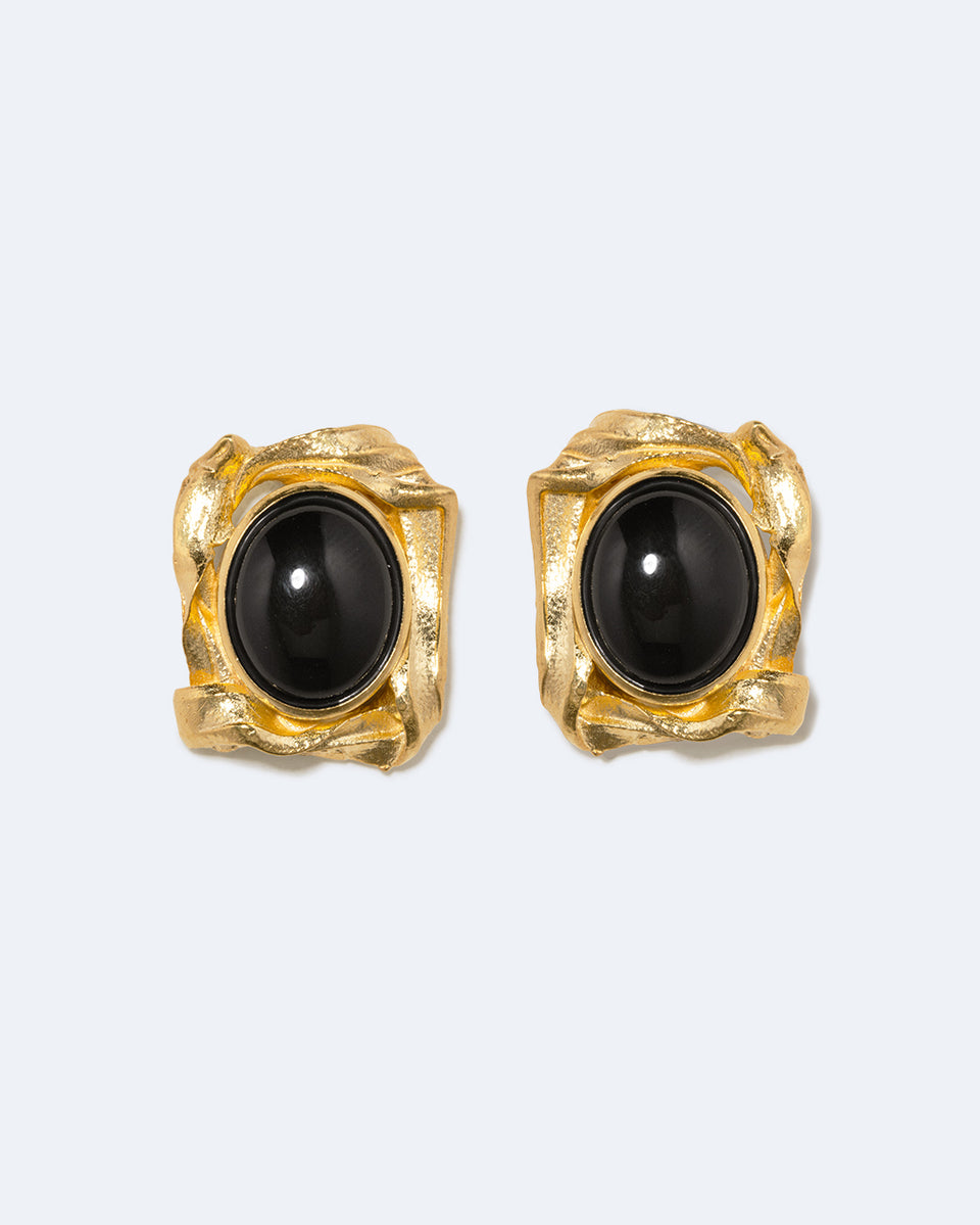 R2260 - Boucles d'oreilles en résine noire et plaqué or
