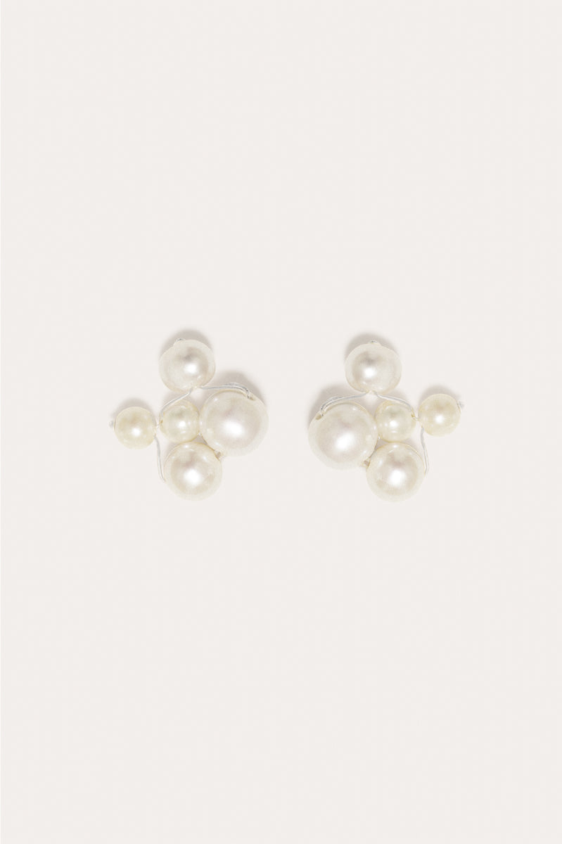 Universal Code - Pearl and Gold Vermeil Earrings | Completedworks