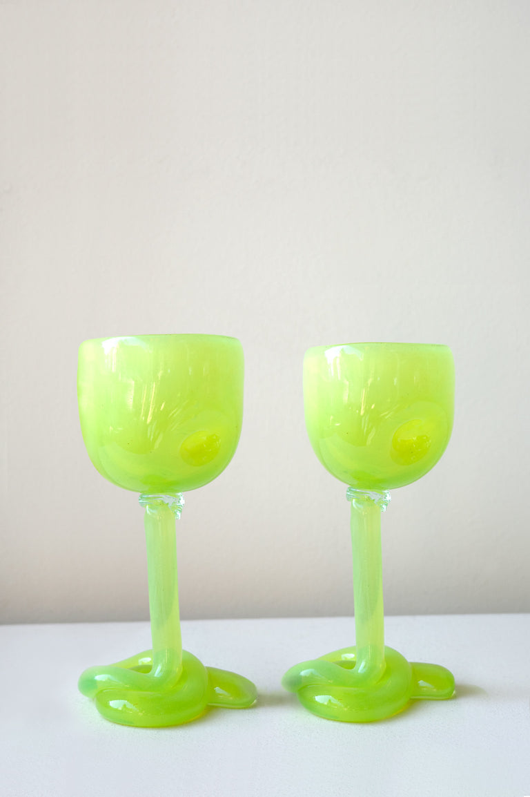 Thaw - Set of 2 Recycled Wine Glass in Acid Green
