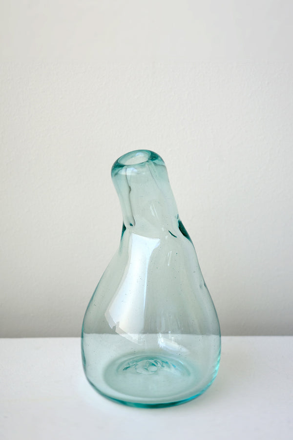 B109 - Carafe en verre recyclé transparent