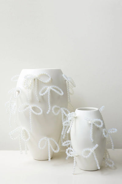 Pinched - Small Vase In Matte White w/ Freshwater Pearl