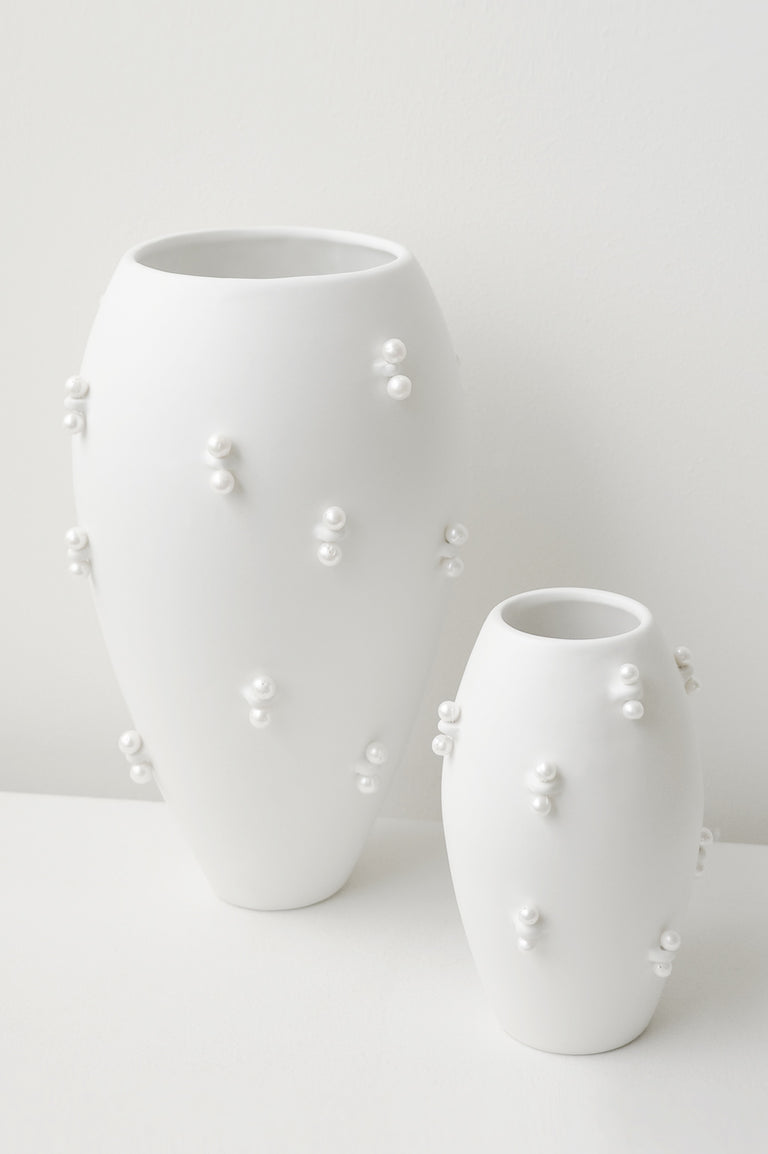 Pinched - Large Vase In Matte White w/ Freshwater Pearl