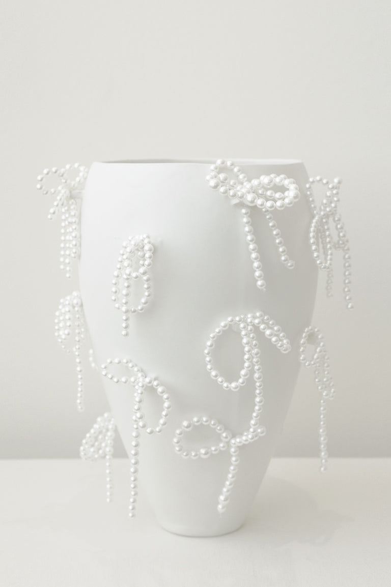 Pearly Pearl - Large Vase In Matte White w/ Faux Pearl Bows