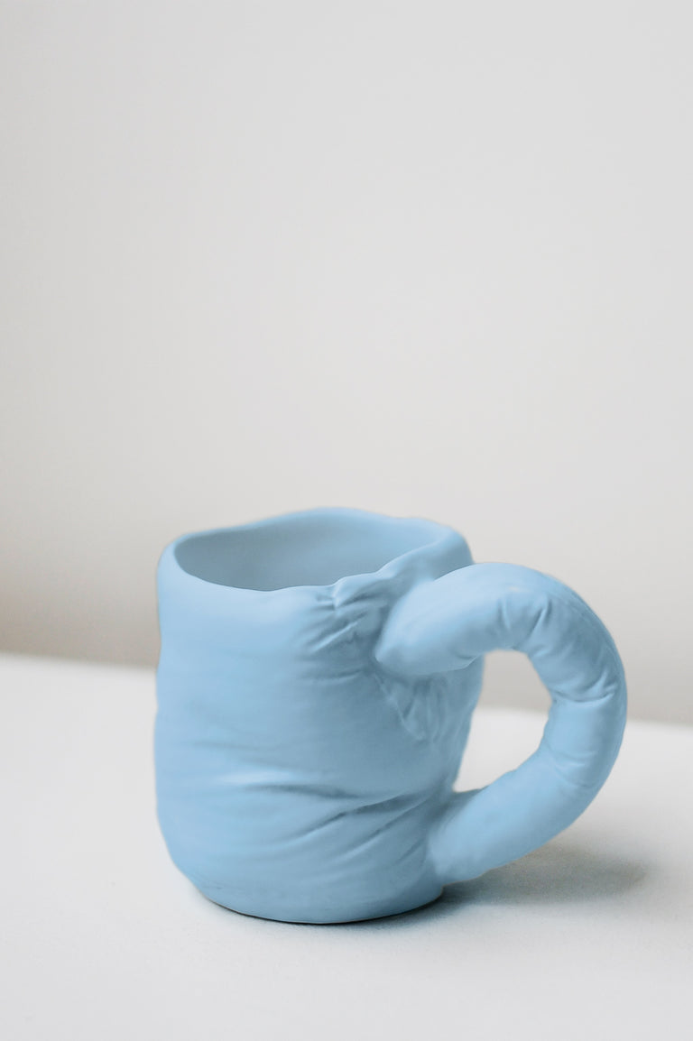 « Rembourrée » – Mug bleu mat