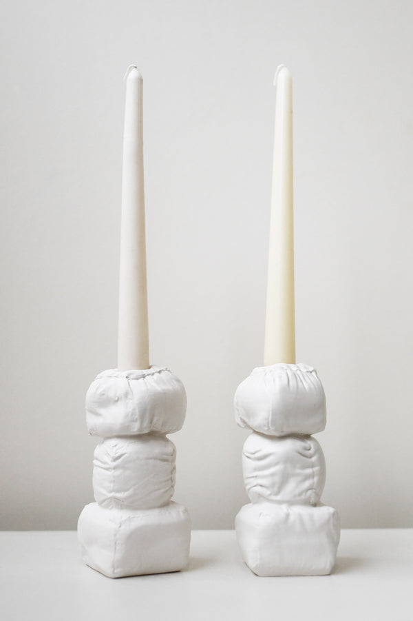 « Garnies » - Lot de 2 chandeliers en blanc mat