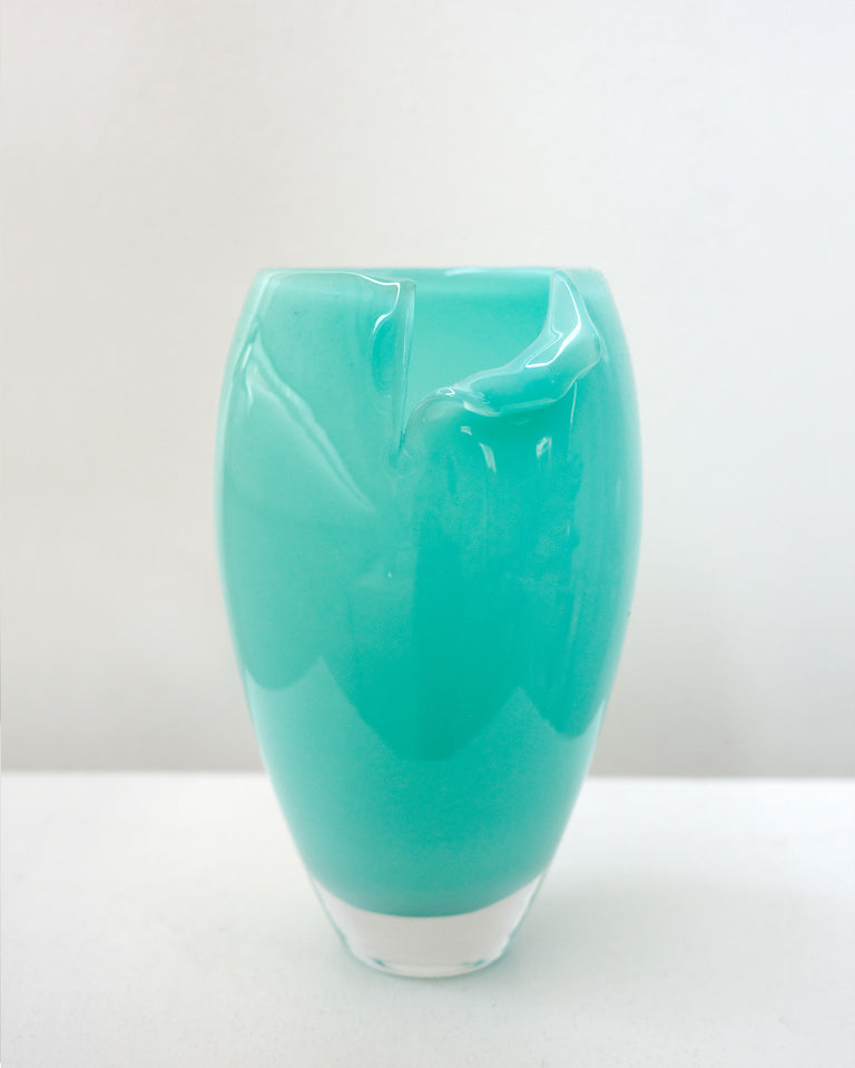 B143 - Vase moyen en verre recyclé vert menthe