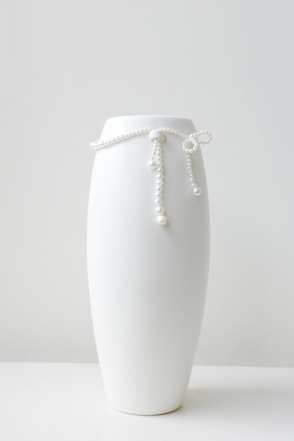 B155 - Vase moyen en blanc mat avec fausse perle