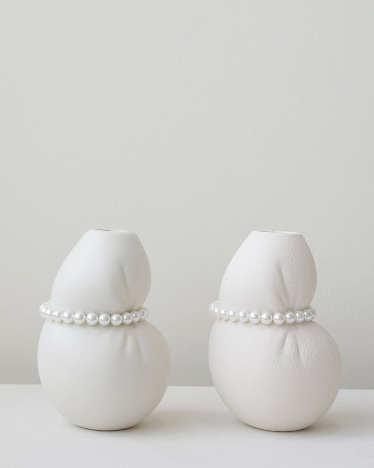 Squeezed - Petit vase blanc mat avec fausses perles
