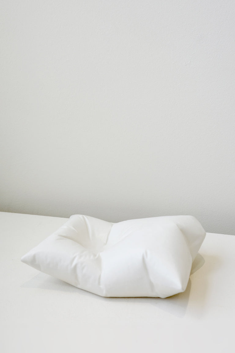 B91 - Coussin en céramique blanc mat