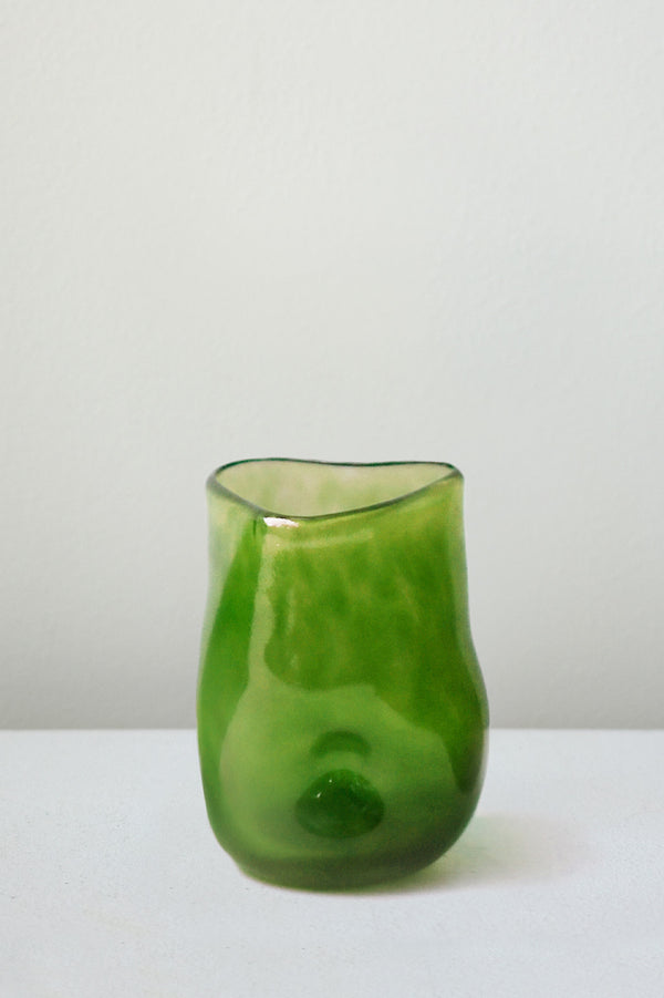 Gobelet en verre recyclé Thaw vert feuille