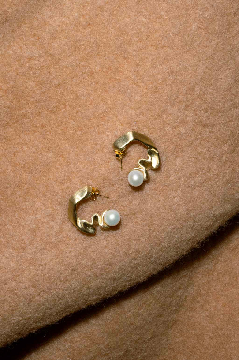 Crumple II - Pearl and Recycled Gold Vermeil Earrings