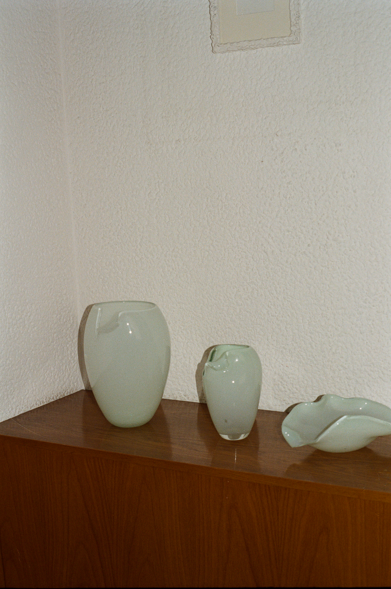 B143 - Recycled Glass Medium Vase in Mint Green