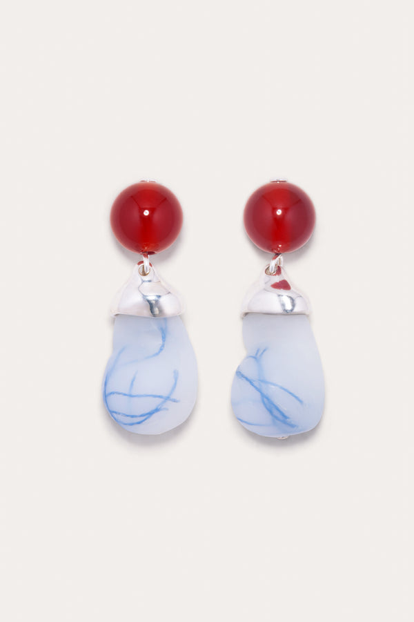 Beak - Boucles d'oreilles en argent recyclé avec résine bleue bio et agate dentelle rouge