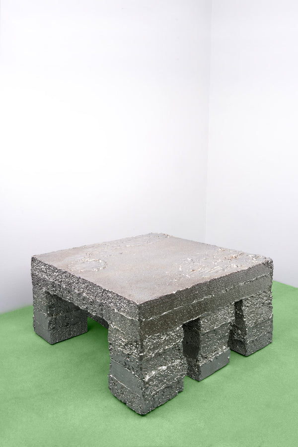 Table basse argentée