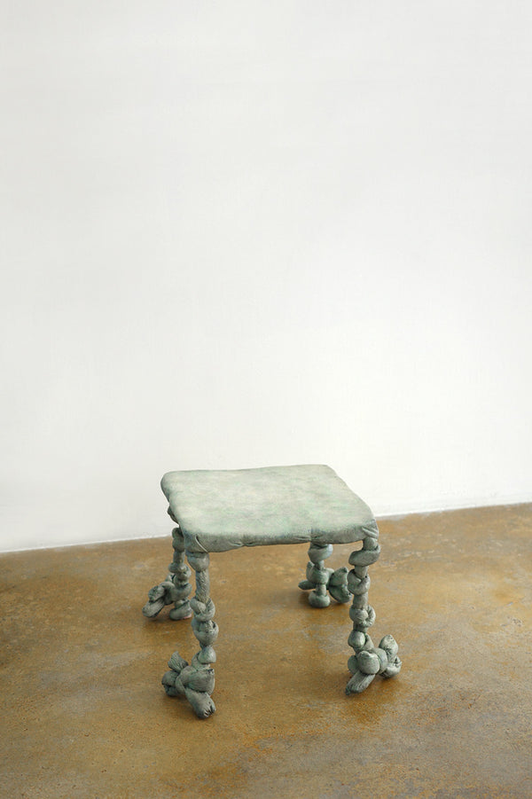 Repose-pieds en bronze