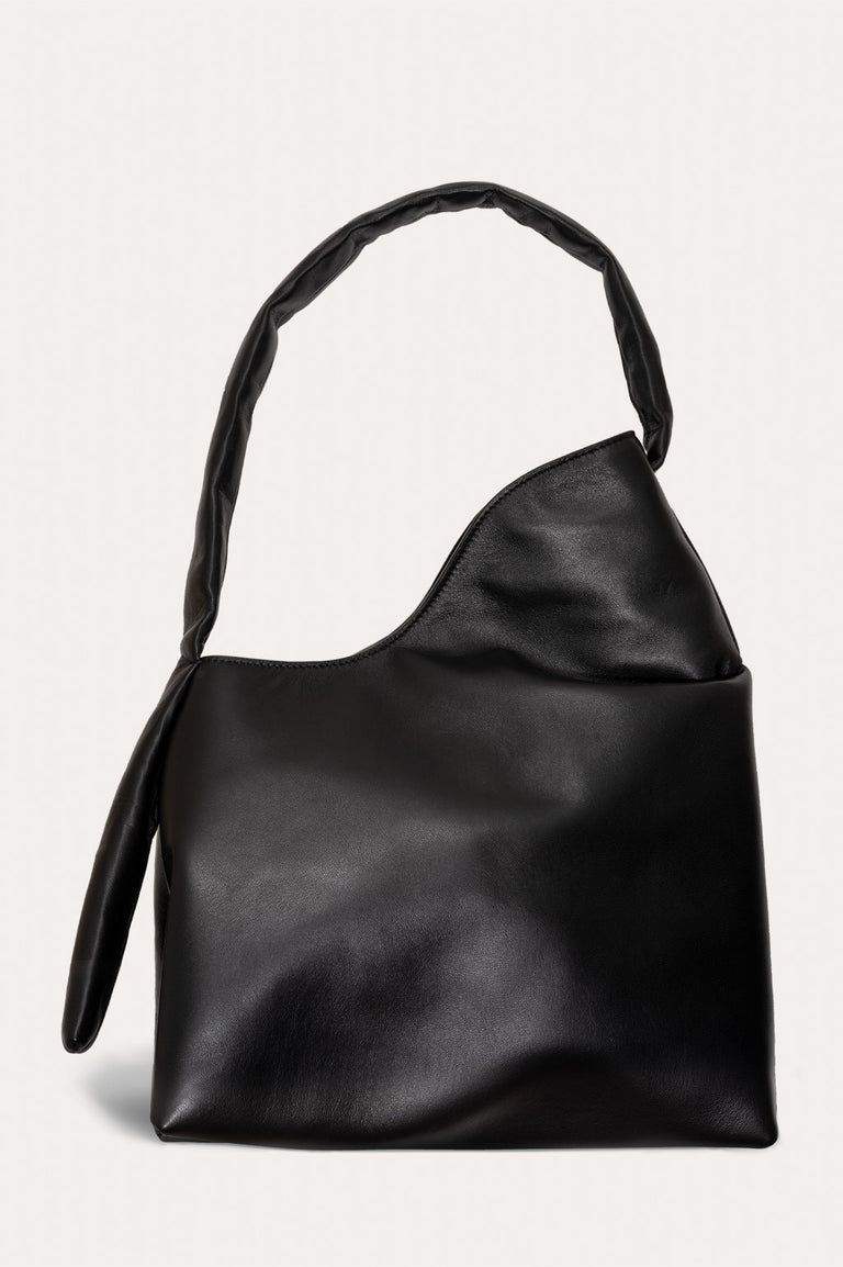 Pleating - Black Leather Shoulder Bag