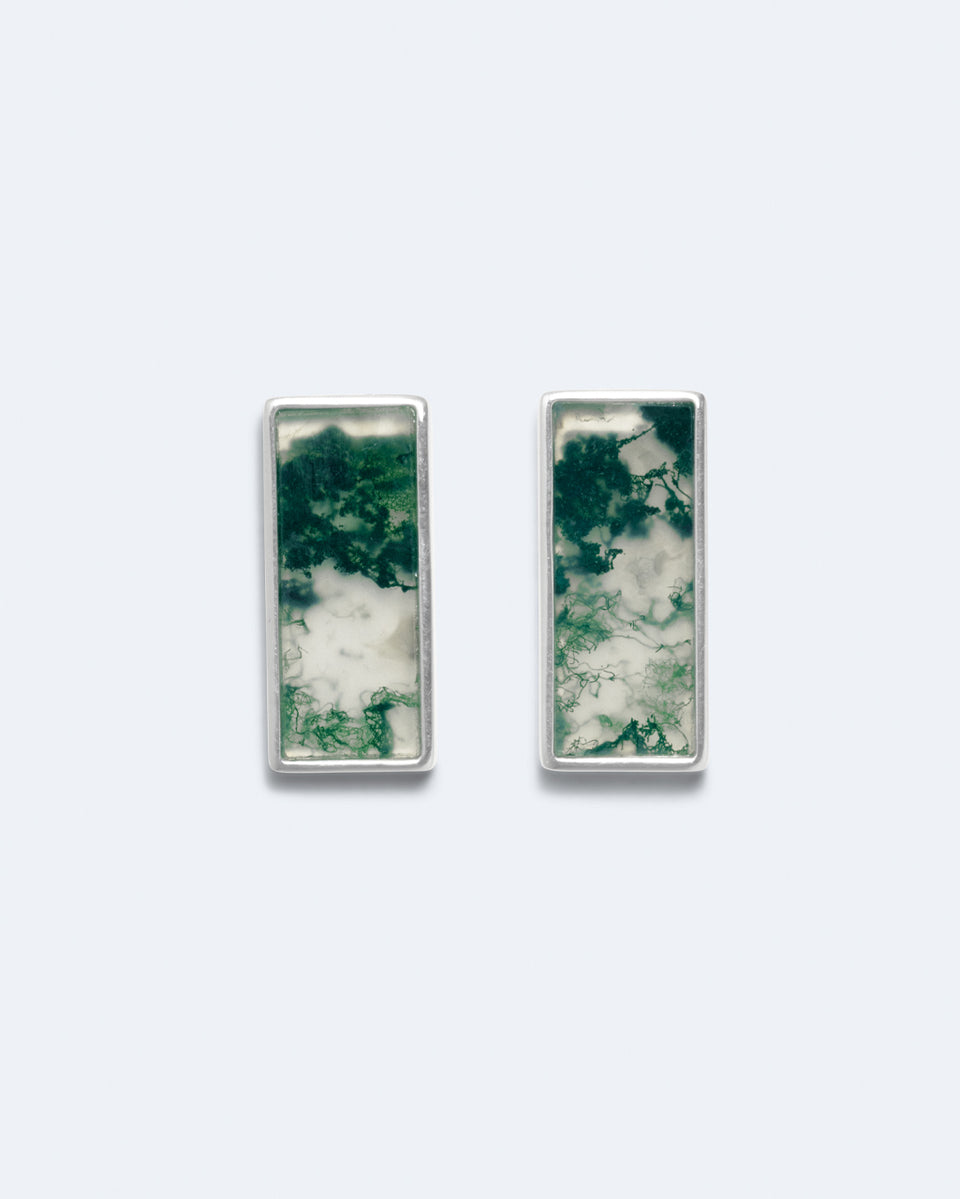 H93 - Boucles d'oreilles en résine verte et argent recyclé