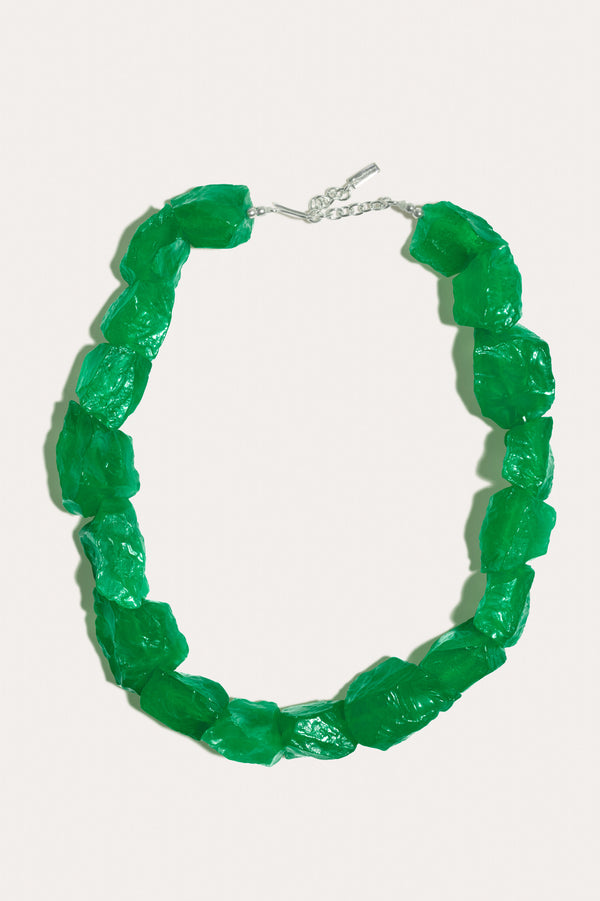 H95 - Collier en résine bleue et argent recyclé