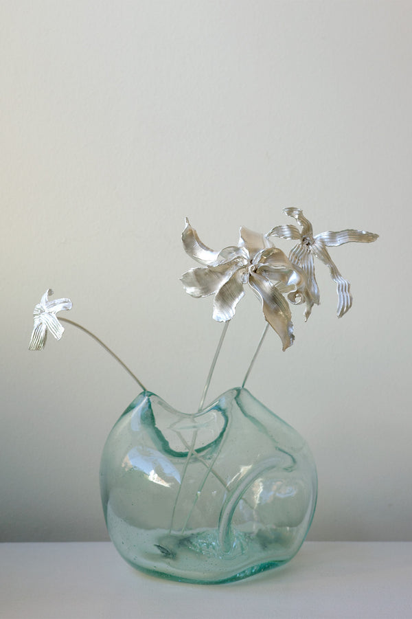 L65 - Lot de 3 ornements floraux argentés