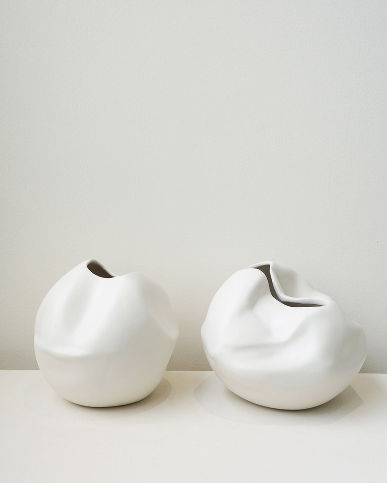 Livre interdit n° 2 - Grand vase blanc mat