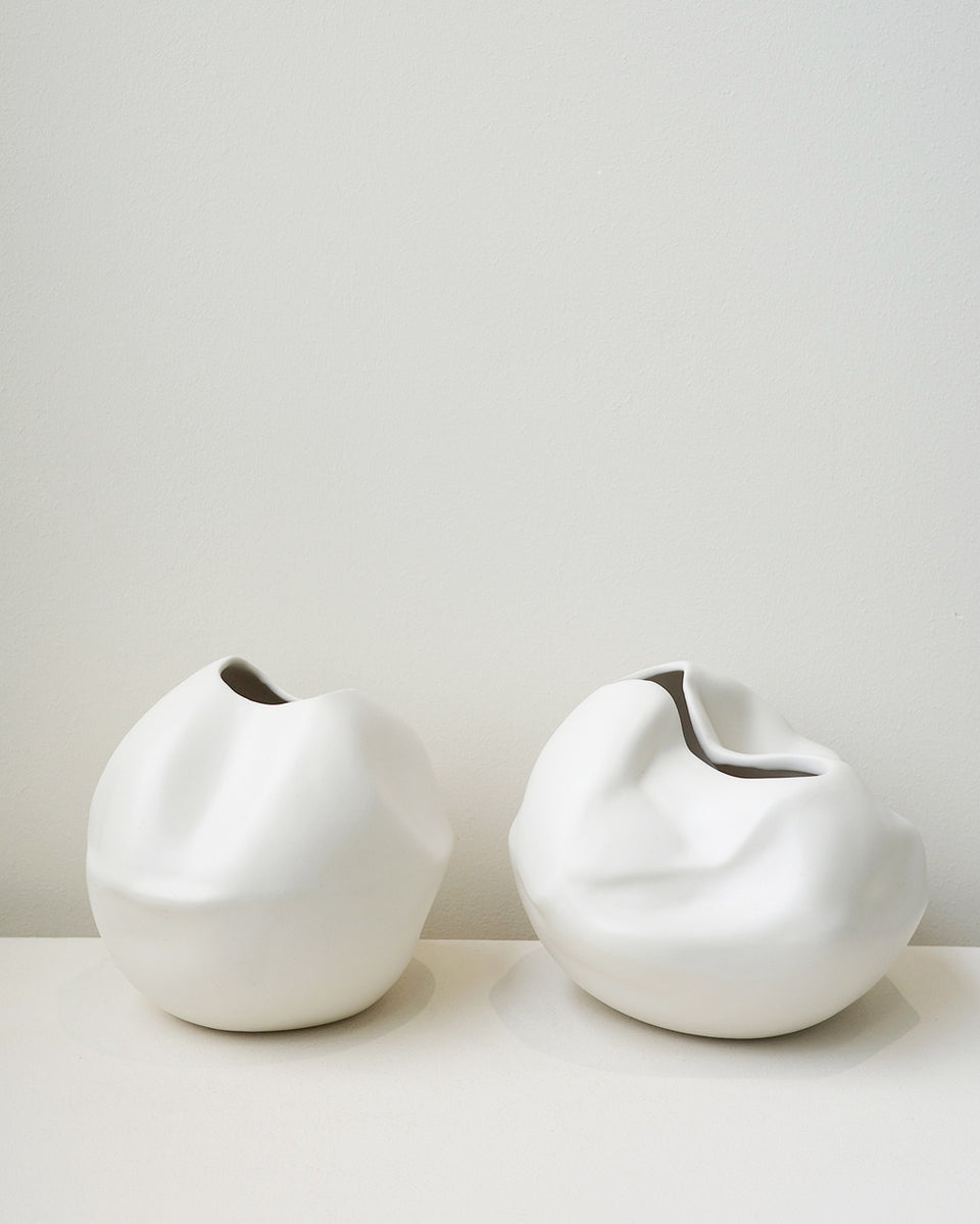 Livre interdit n° 2 - Grand vase blanc mat