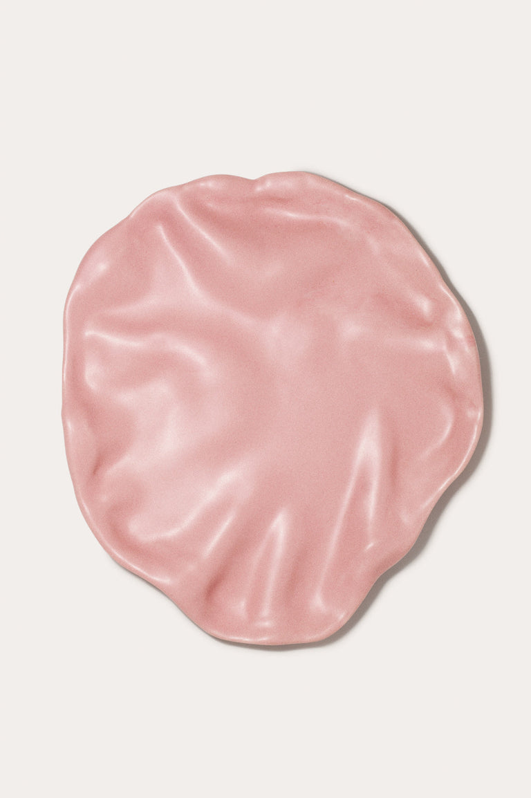 The Perfect Plate to Confound an In‐Law - Medium Plate in Matte Pink