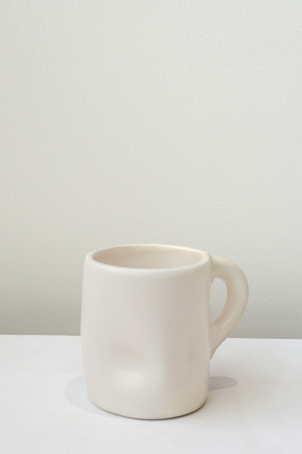 Tasse texturée beige - Bumpity Bump Bump