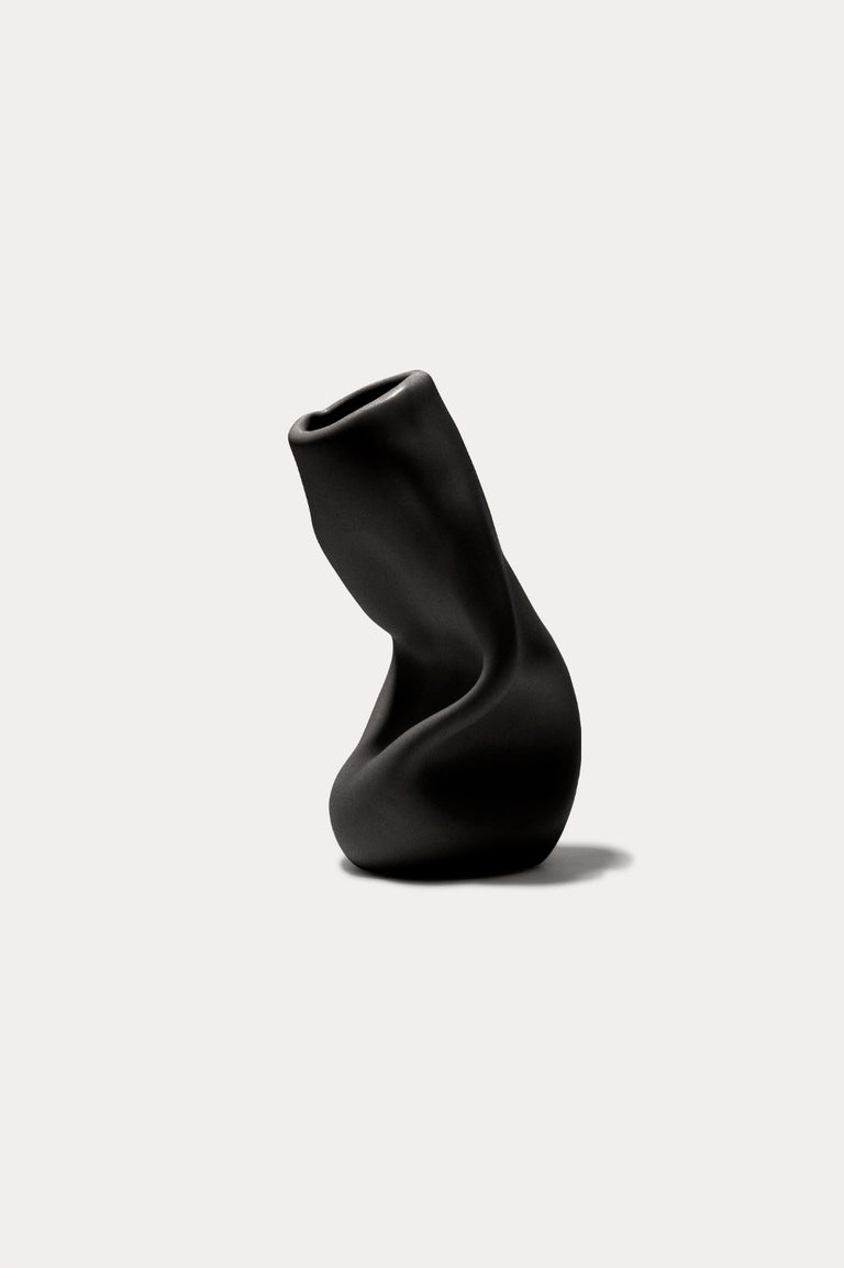 Solitude - Vessel in Matte Black