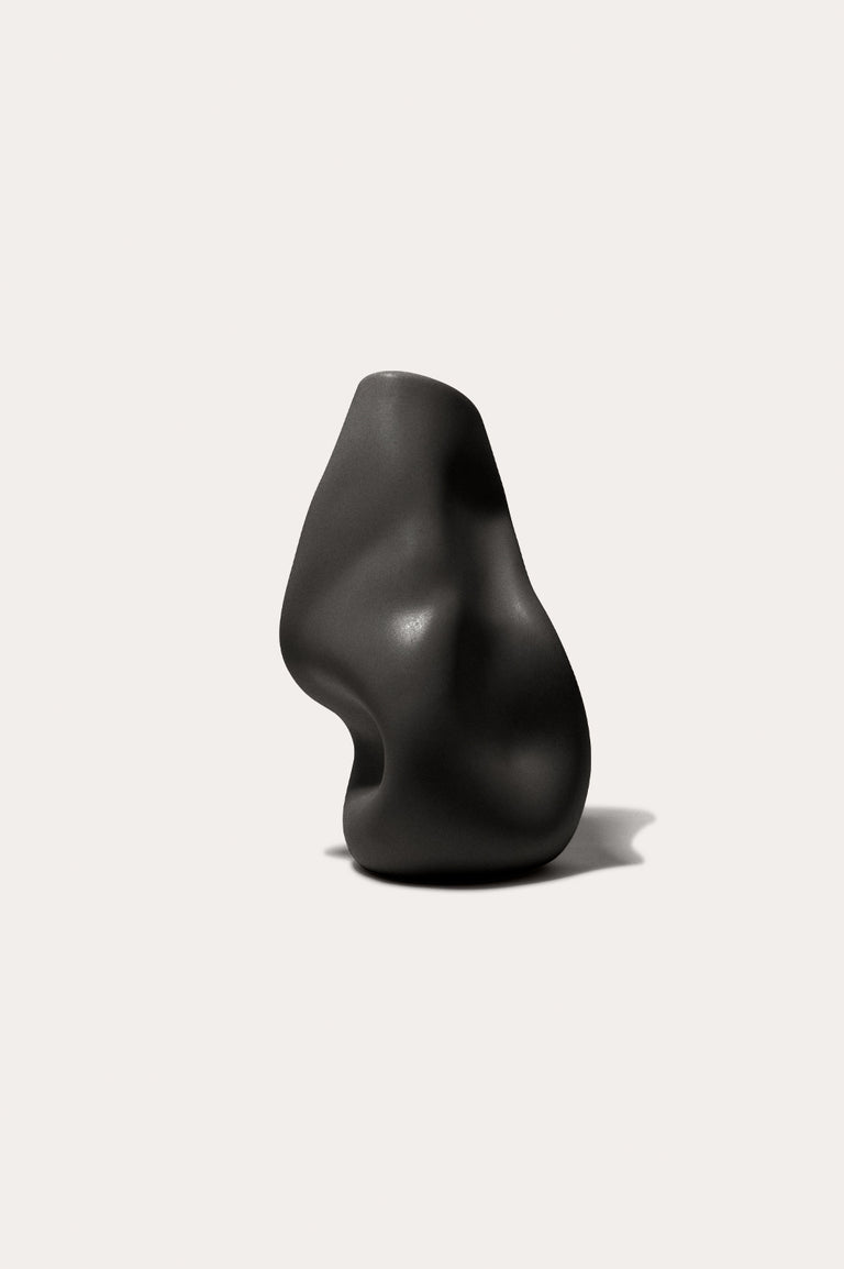Solitude - Vessel in Matte Black