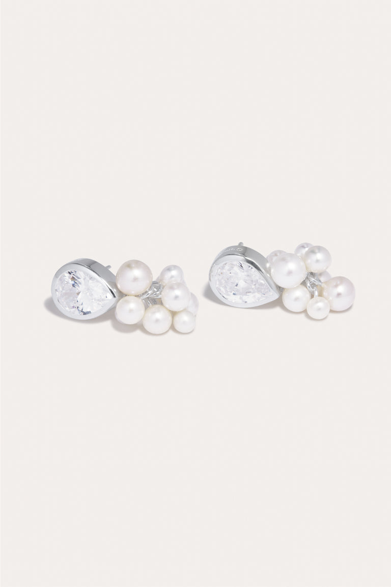 L'alchimie du temps - Boucles d'oreilles en argent recyclé perle et zircone