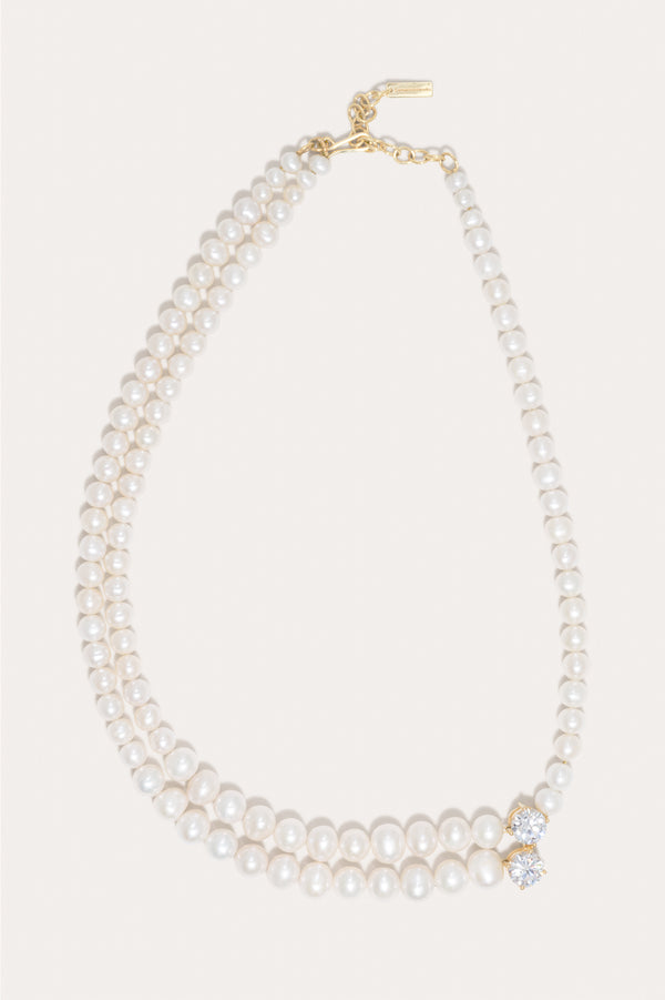 La lumière du passé - Collier en or vermeil recyclé avec perle et oxyde de zirconium