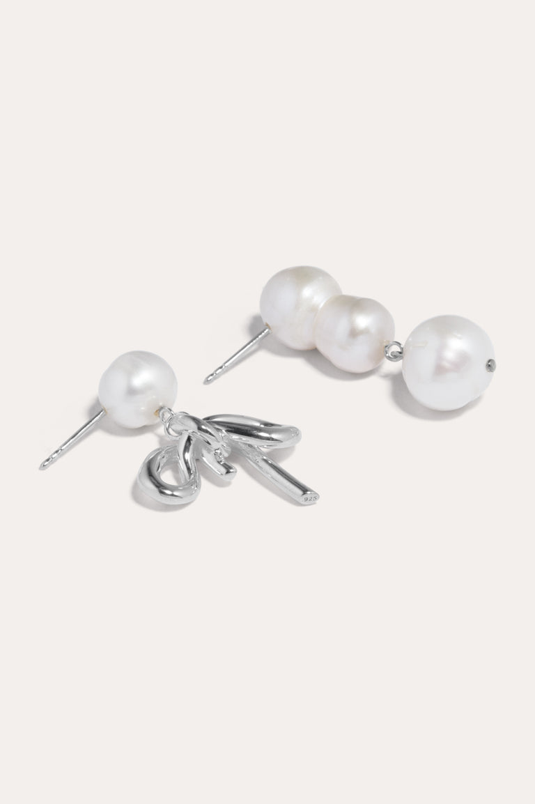 Une fois dans une lune bleue - Boucles d'oreilles en perles et argent recyclé