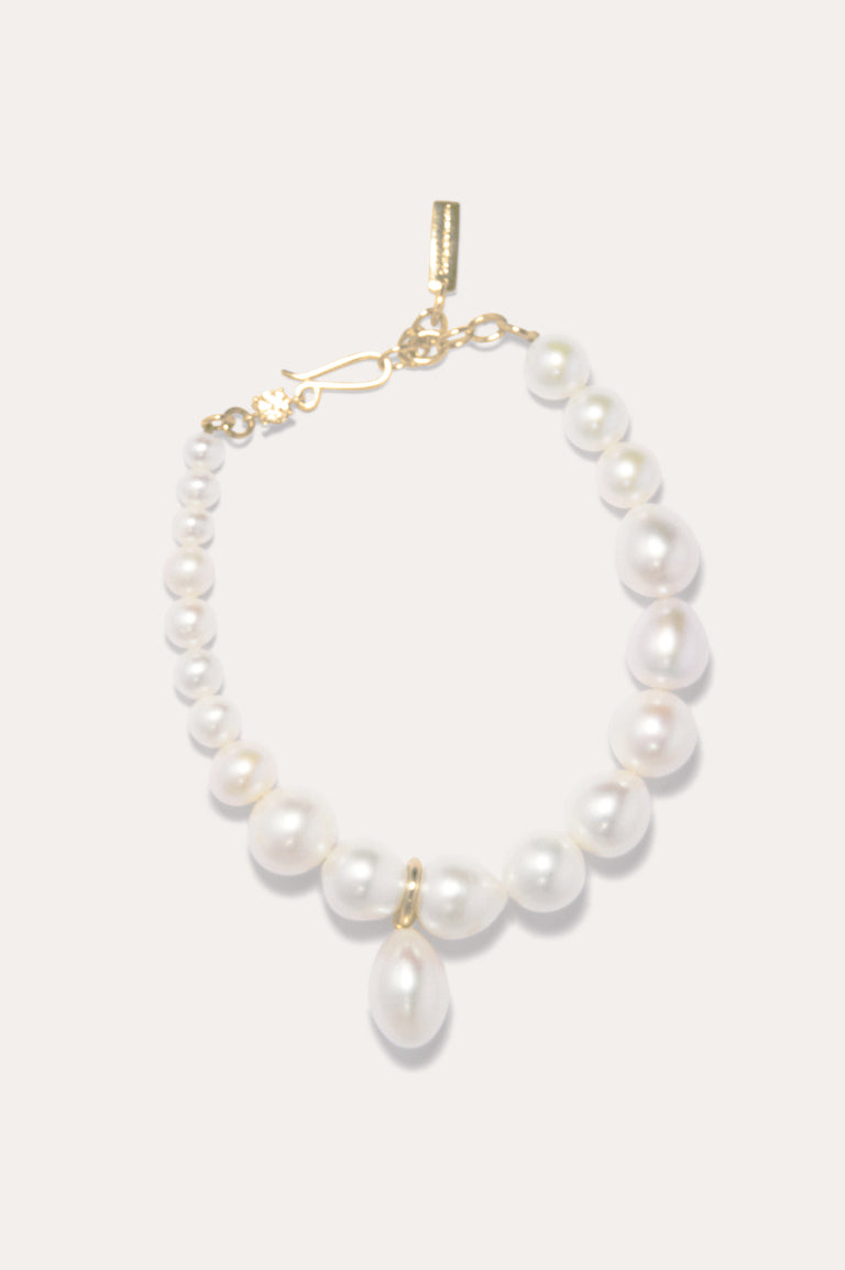 A Quiet Loop - Pearl and Zirconia Recycled Gold Vermeil Bracelet
