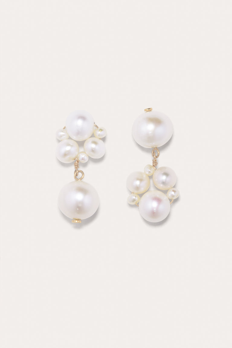 P209 - Pearl and Recycled Gold Vermeil Earrings