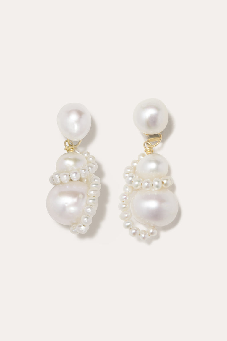P213 - Pearl and Recycled Gold Vermeil Earrings