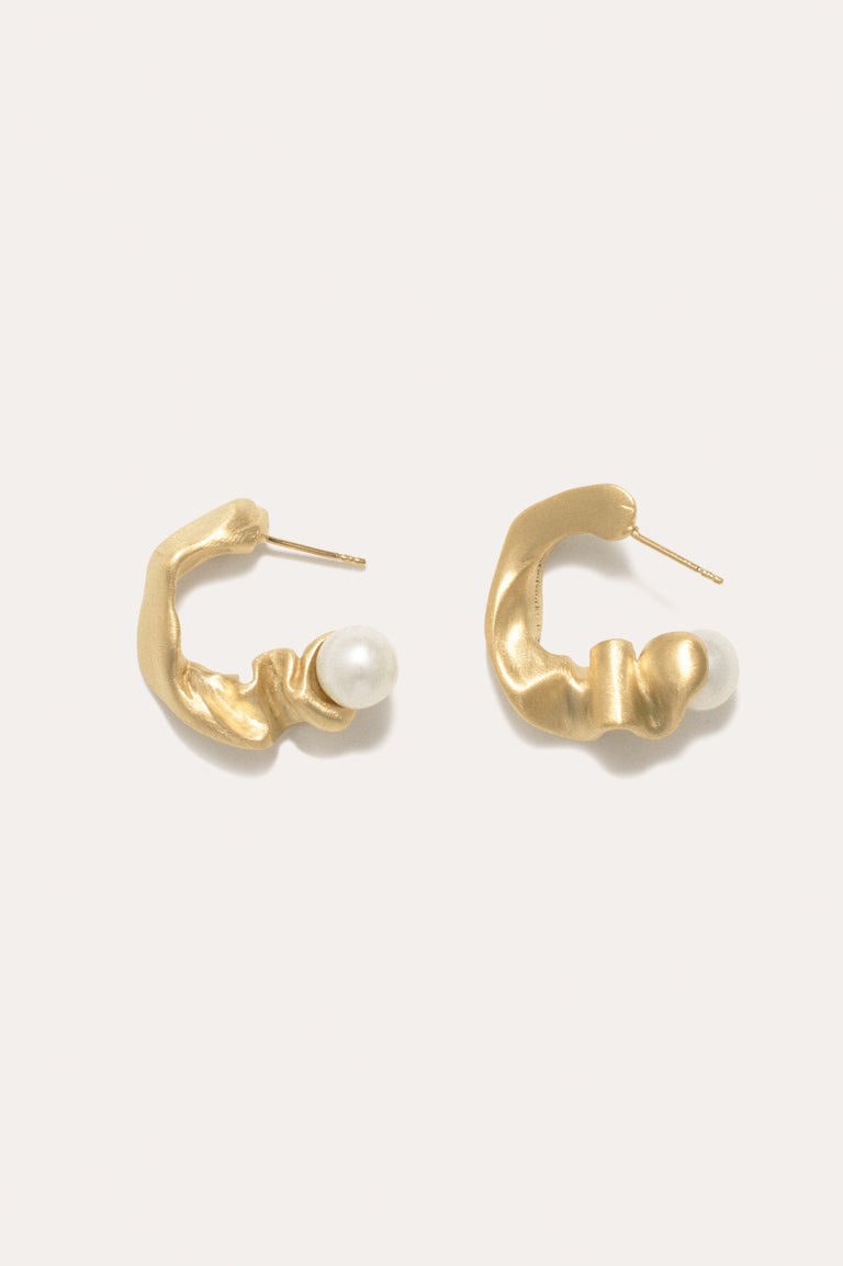 Crumple II - Pearl and Recycled Gold Vermeil Earrings