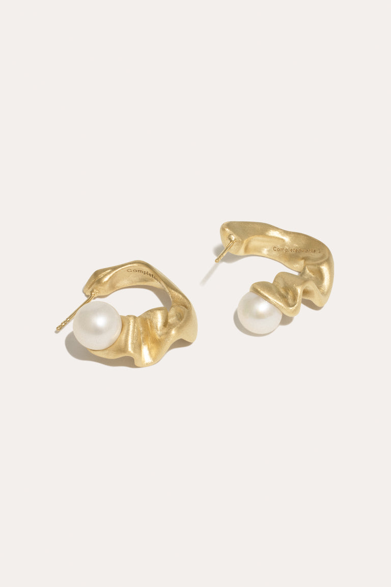 Crumple II - Pearl and Gold Vermeil Earrings