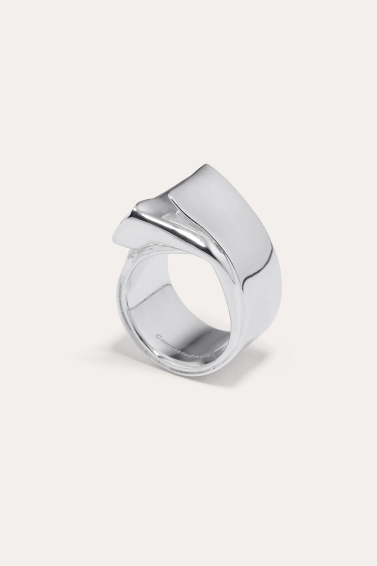 Enveloppe détrempée – Bague en argent recyclé