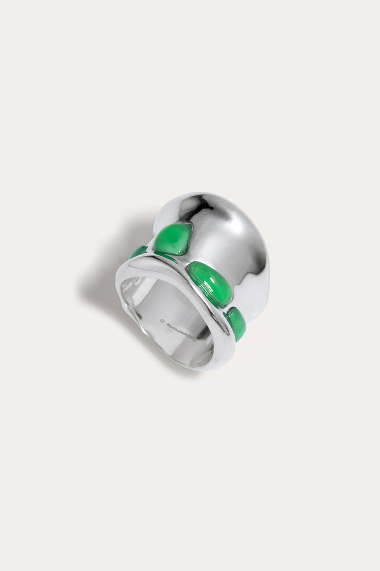 Cobblestones - Green Resin Stone and Silver Plated Ring