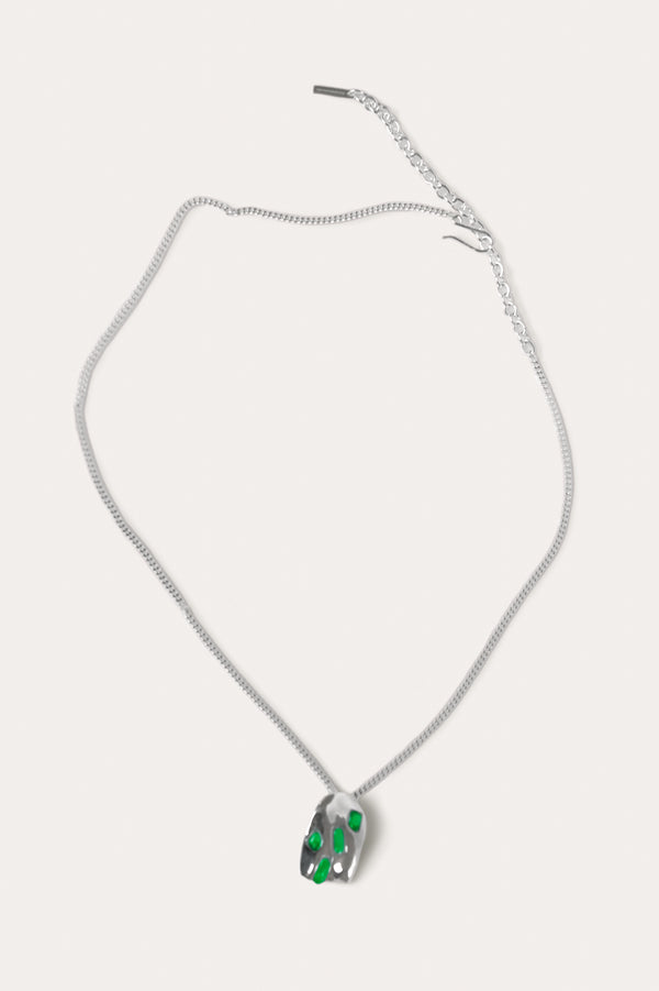 R2293 - Pendentif en résine verte et plaqué argent
