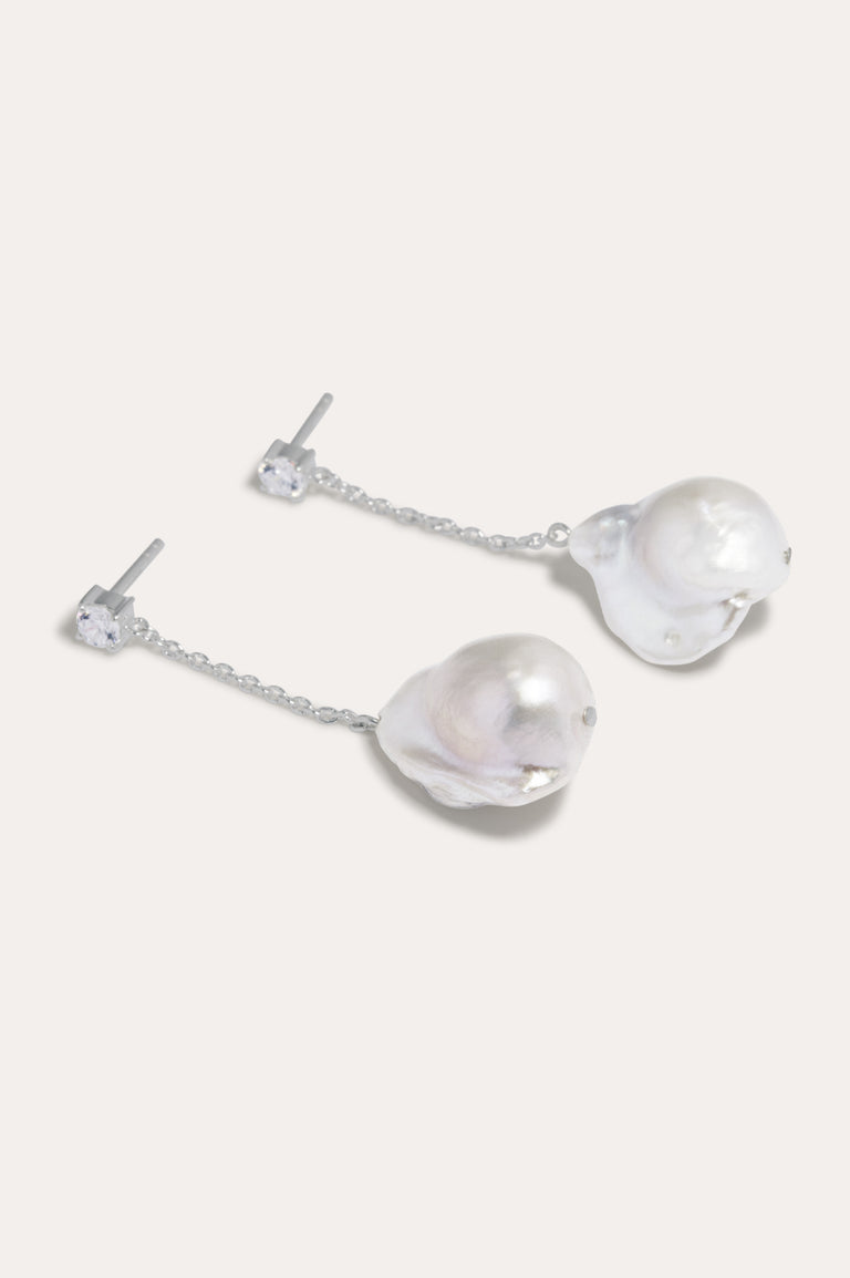 Boucles d'oreilles en argent recyclé avec perle et oxyde de zirconium - Rocher suspendu