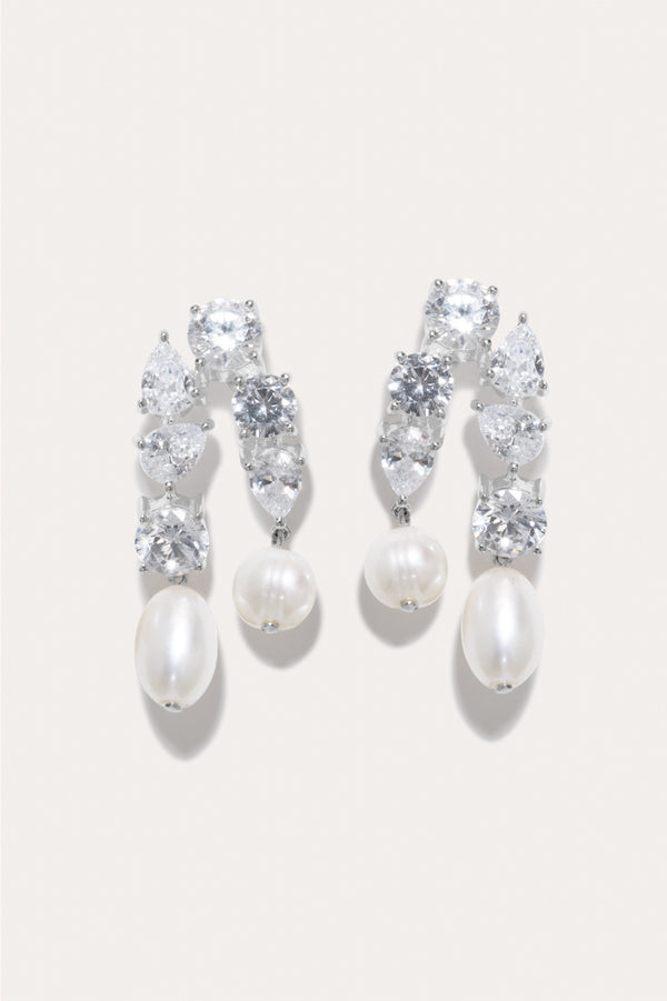 Boucles d'oreilles en argent recyclé avec perles et zircones en cascade