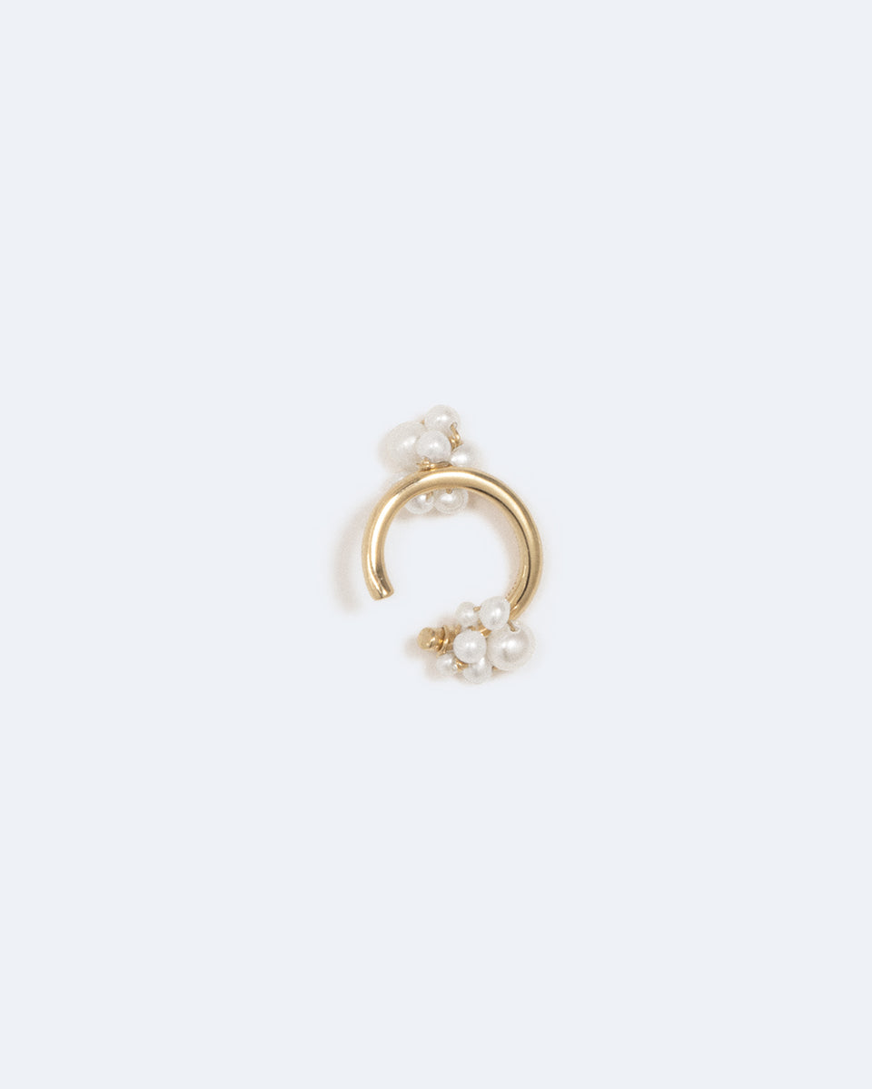 Surfacing - Manchette d'oreille en vermeil d'or recyclé et perle