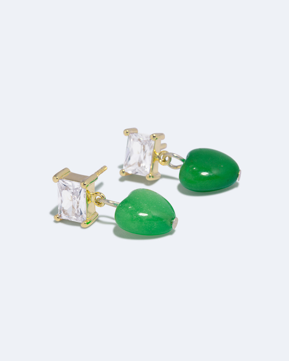 La fenêtre du cœur - Boucles d'oreilles en Vermeil d'or recyclé avec perle cœur verte et oxyde de zirconium