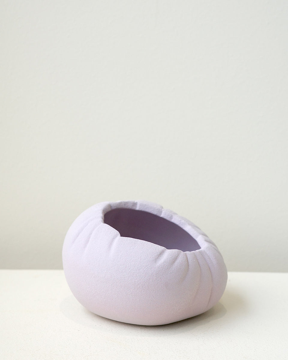 Croissant - Small Bowl in Textured Lilac